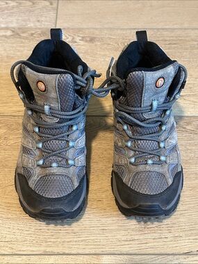 Merrell Women's Moab 2 Mid Waterproof Hiking Boot, Size 7.5
